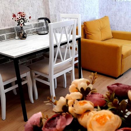 Sweet Home Apartment Тбилиси Екстериор снимка
